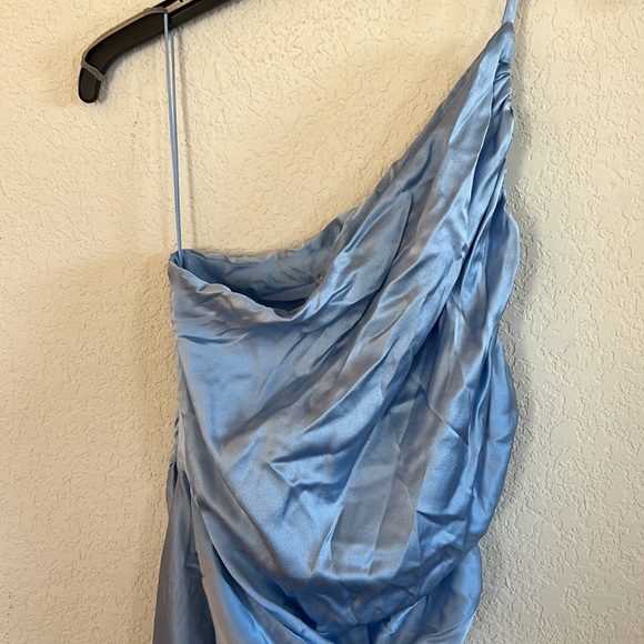 The sei X REVOVLE One Shoulder Midi Dress in Sky - Picture 10 of 16